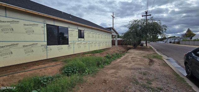 2101 E VIRGINIA Avenue, Phoenix, AZ 85006