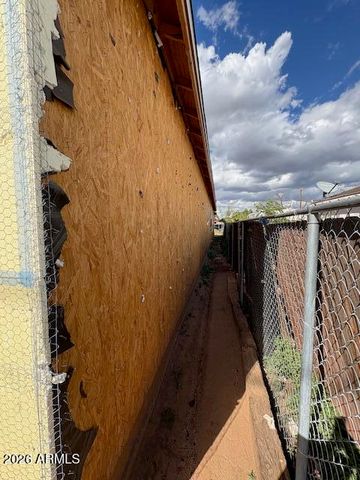 2101 E VIRGINIA Avenue, Phoenix, AZ 85006