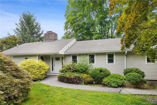 30 Palmer Lane, Thornwood, NY 10594