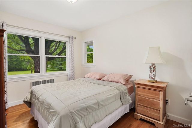 30 Palmer Lane, Thornwood, NY 10594