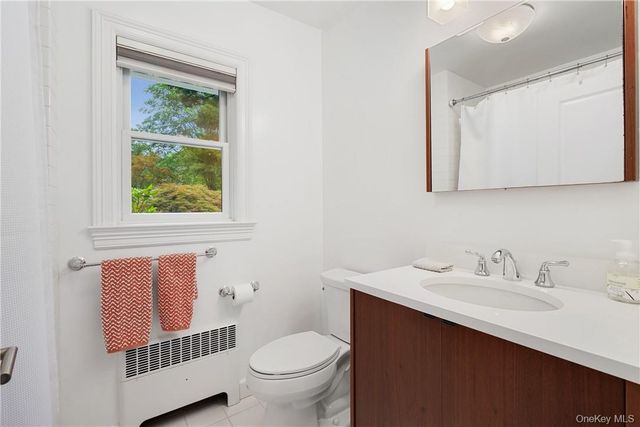30 Palmer Lane, Thornwood, NY 10594