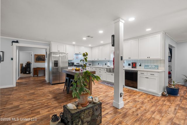 28 Woodland Road, Hattiesburg, MS 39401