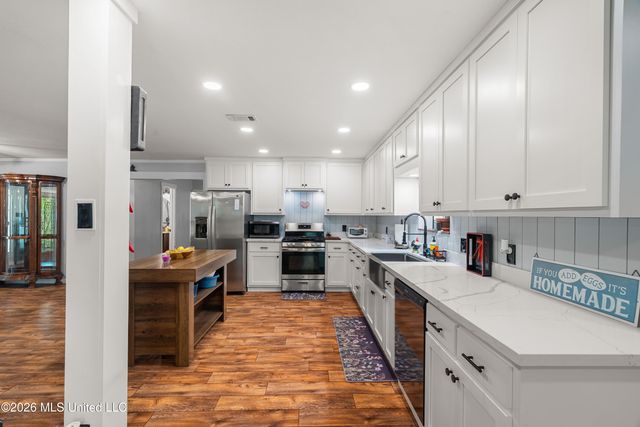 28 Woodland Road, Hattiesburg, MS 39401