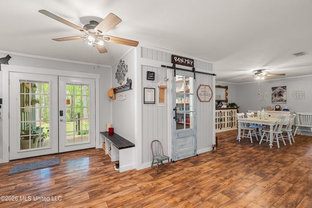 28 Woodland Road, Hattiesburg, MS 39401