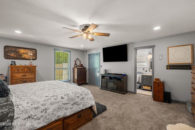 28 Woodland Road, Hattiesburg, MS 39401