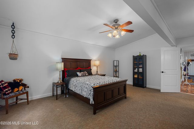 28 Woodland Road, Hattiesburg, MS 39401