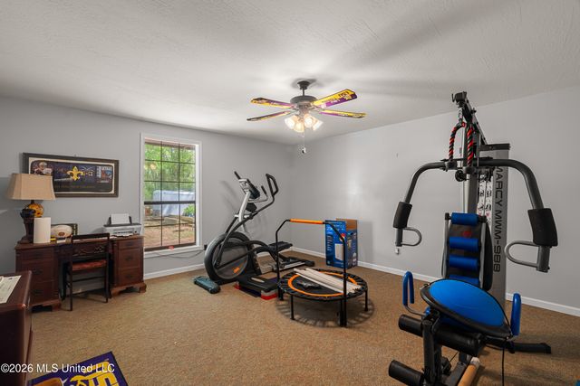 28 Woodland Road, Hattiesburg, MS 39401