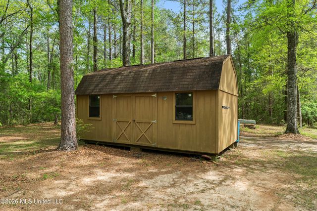 28 Woodland Road, Hattiesburg, MS 39401