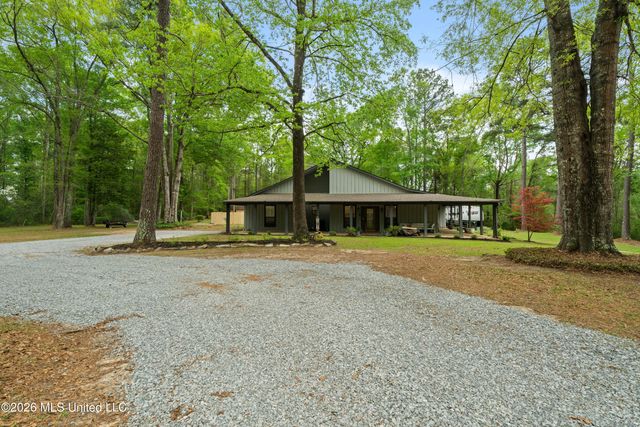 28 Woodland Road, Hattiesburg, MS 39401