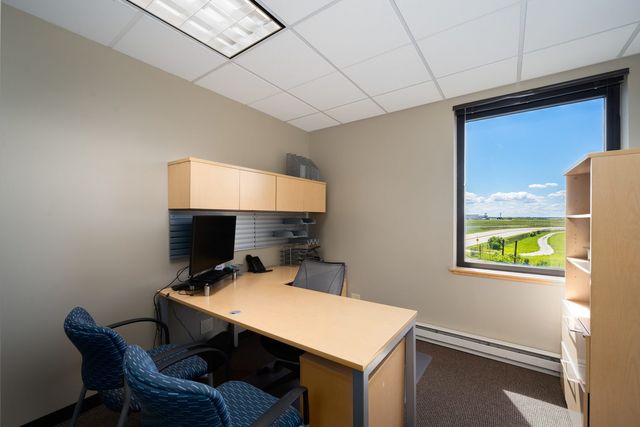 10700 W Higgins Road 300, Rosemont, IL 60018