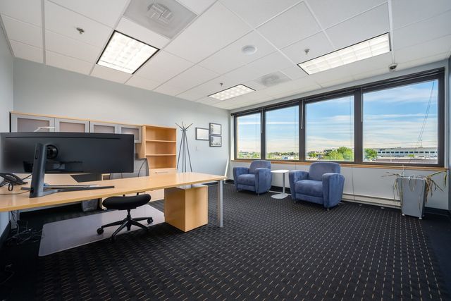 10700 W Higgins Road 300, Rosemont, IL 60018