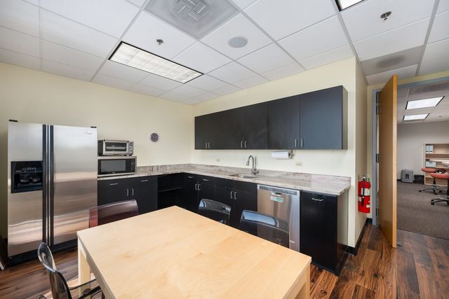 10700 W Higgins Road 300, Rosemont, IL 60018