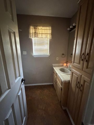 21 Stacey Lynn, Ward, AR 72176