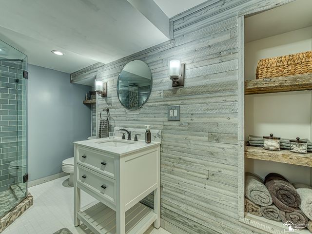 31583 Lafler Drive, Rockwood, MI 48173