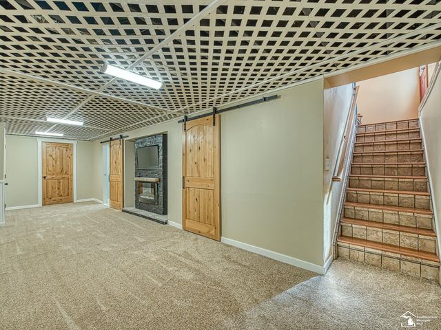 31583 Lafler Drive, Rockwood, MI 48173