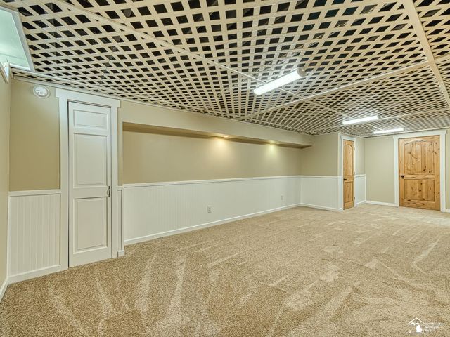 31583 Lafler Drive, Rockwood, MI 48173