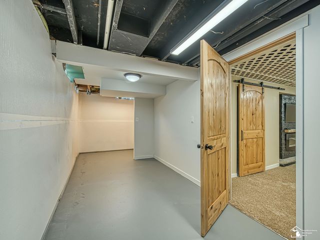 31583 Lafler Drive, Rockwood, MI 48173