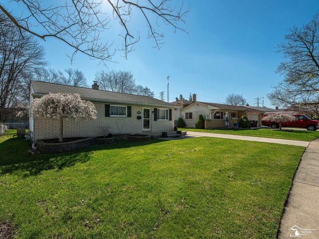 31583 Lafler Drive, Rockwood, MI 48173