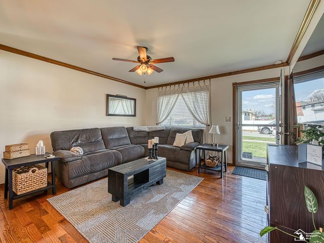 31583 Lafler Drive, Rockwood, MI 48173