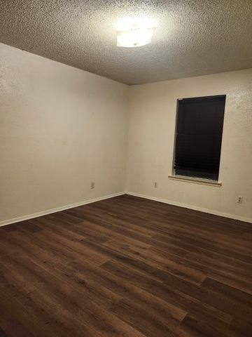 2507 Stella Street C, Denton, TX 76201