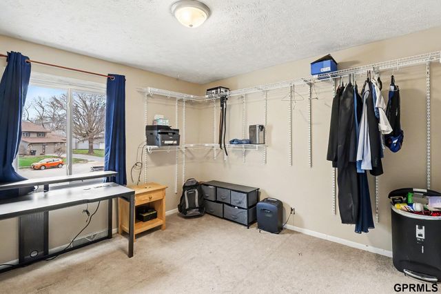 14741 Castelar Circle, Omaha, NE 68144
