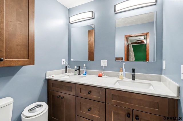 14741 Castelar Circle, Omaha, NE 68144