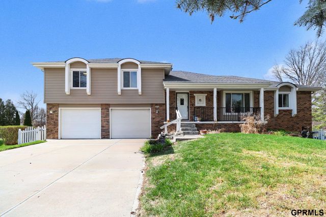 14741 Castelar Circle, Omaha, NE 68144