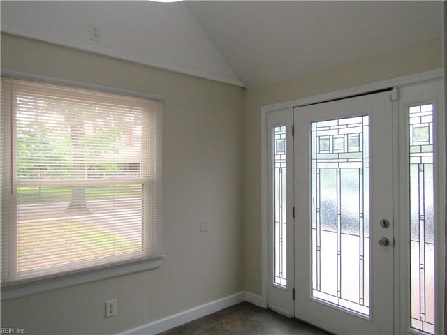 111 S Ridgeley RD, Norfolk, VA 23505
