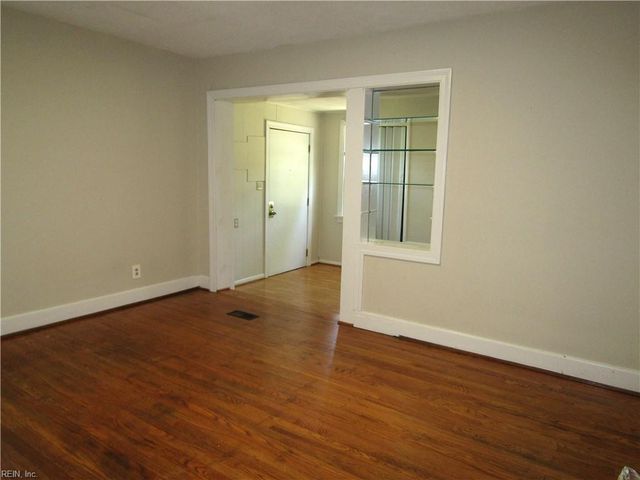 111 S Ridgeley RD, Norfolk, VA 23505