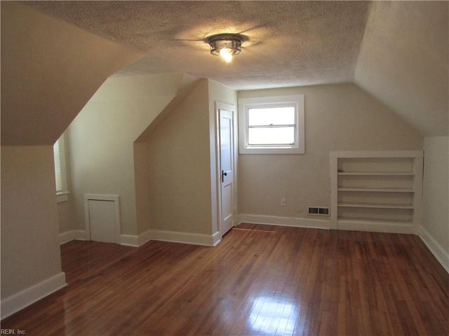111 S Ridgeley RD, Norfolk, VA 23505