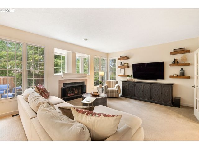 5312 AMBERWOOD Ct, Lake Oswego, OR 97035