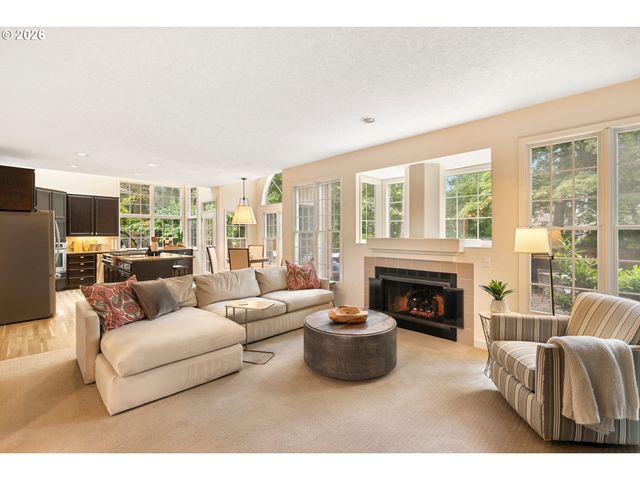 5312 AMBERWOOD Ct, Lake Oswego, OR 97035