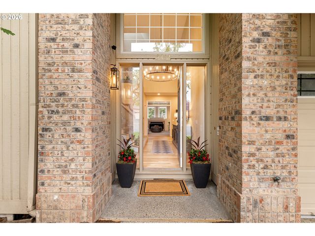 5312 AMBERWOOD Ct, Lake Oswego, OR 97035