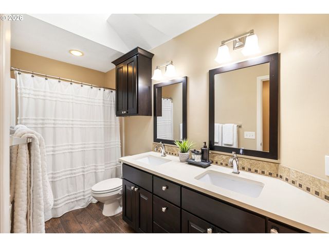 5312 AMBERWOOD Ct, Lake Oswego, OR 97035