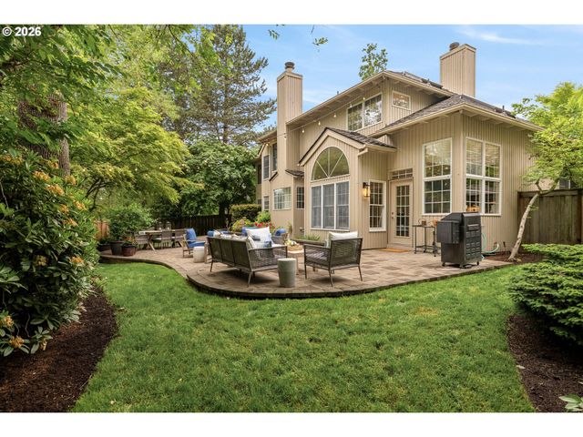 5312 AMBERWOOD Ct, Lake Oswego, OR 97035