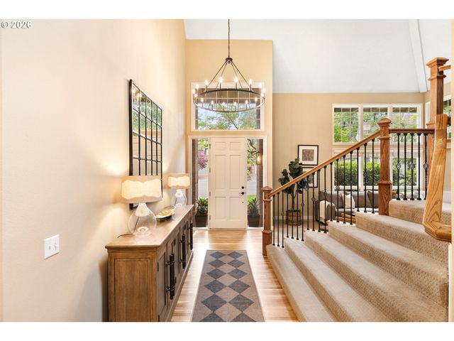 5312 AMBERWOOD Ct, Lake Oswego, OR 97035
