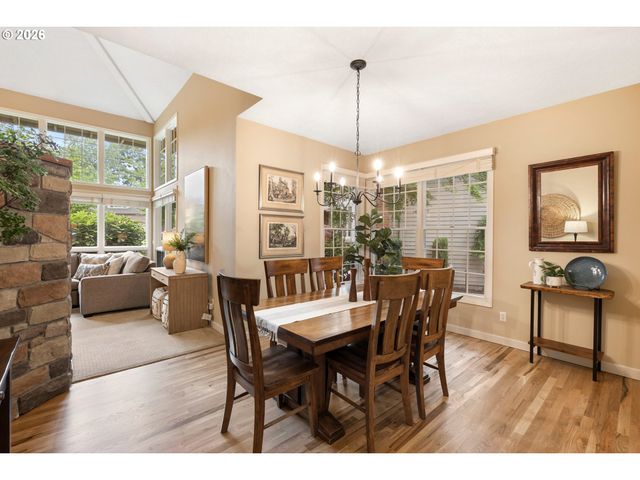 5312 AMBERWOOD Ct, Lake Oswego, OR 97035