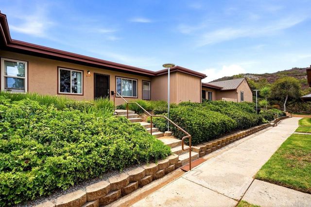 8764 Wahl Street, Santee, CA 92071