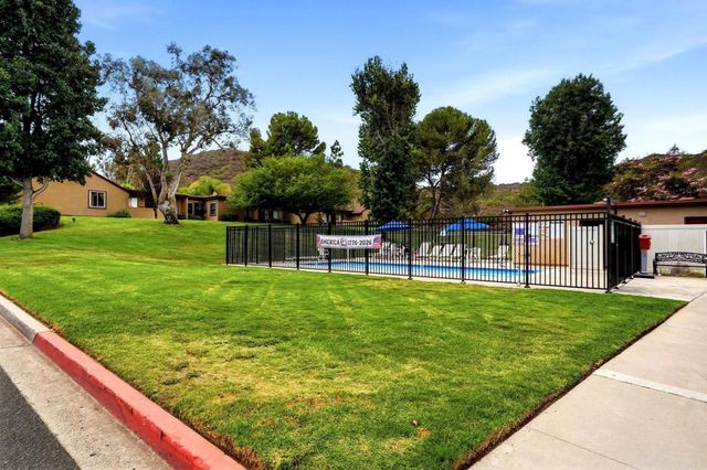 8764 Wahl Street, Santee, CA 92071