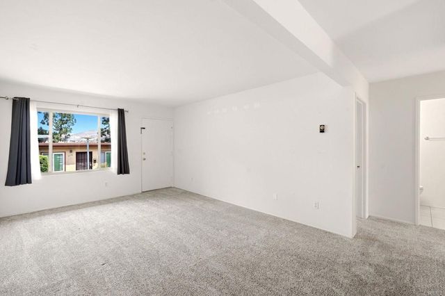 8764 Wahl Street, Santee, CA 92071