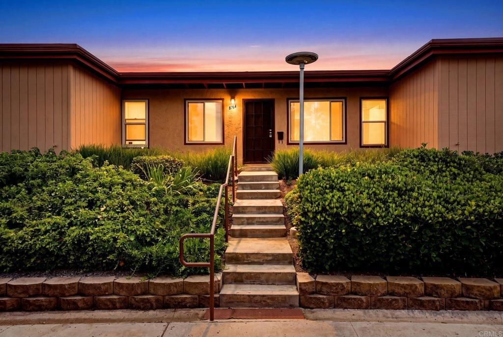 8764 Wahl Street, Santee, CA 92071