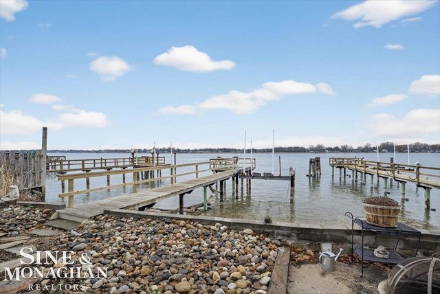 1551 Oakland Avenue, St Clair, MI 48079