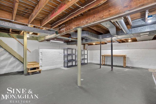 1551 Oakland Avenue, St Clair, MI 48079