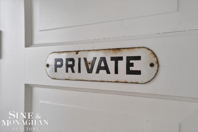 1551 Oakland Avenue, St Clair, MI 48079