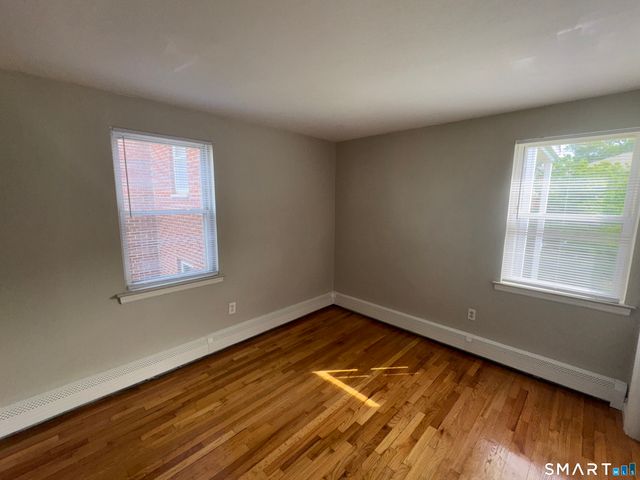752 New Britain Avenue Apt 4, Hartford, CT 06106