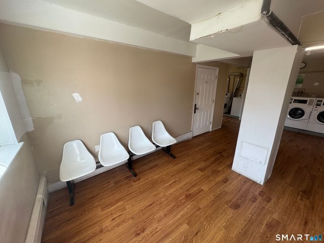 752 New Britain Avenue Apt 4, Hartford, CT 06106