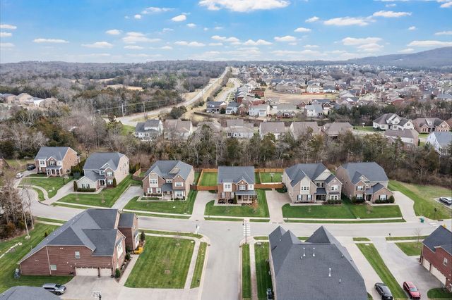 717 Harpers Mill Dr, Nolensville, TN 37135