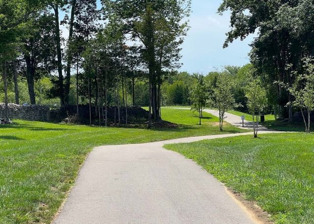 717 Harpers Mill Dr, Nolensville, TN 37135