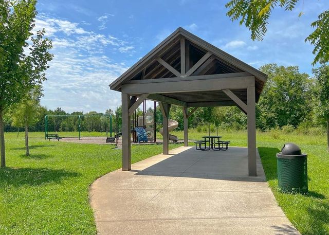 717 Harpers Mill Dr, Nolensville, TN 37135