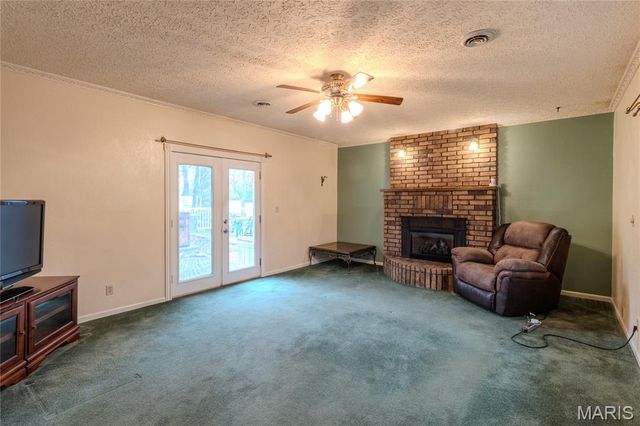 16280 Hardwood Lane, St Robert, MO 65584